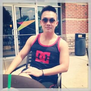 Meet your Posher, Tai